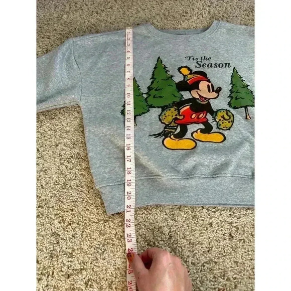 Disney Mickey Mouse Crewneck Sweatshirt Tis the Season Winter Women's Size S - Picture 7 of 7